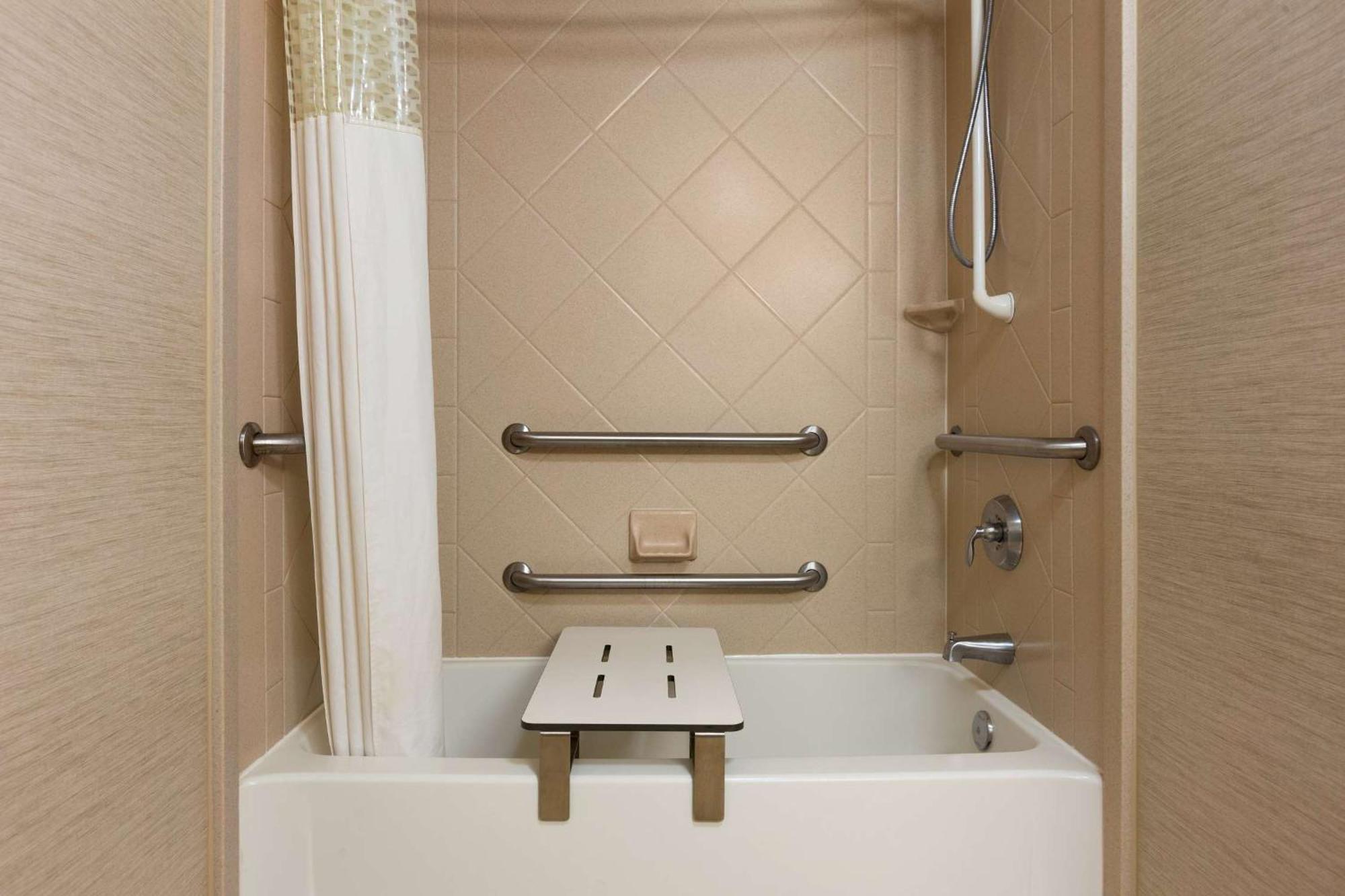 Hampton Inn & Suites Williamsburg Historic District מראה חיצוני תמונה