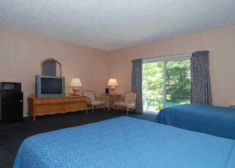 Hampton Inn & Suites Williamsburg Historic District מראה חיצוני תמונה