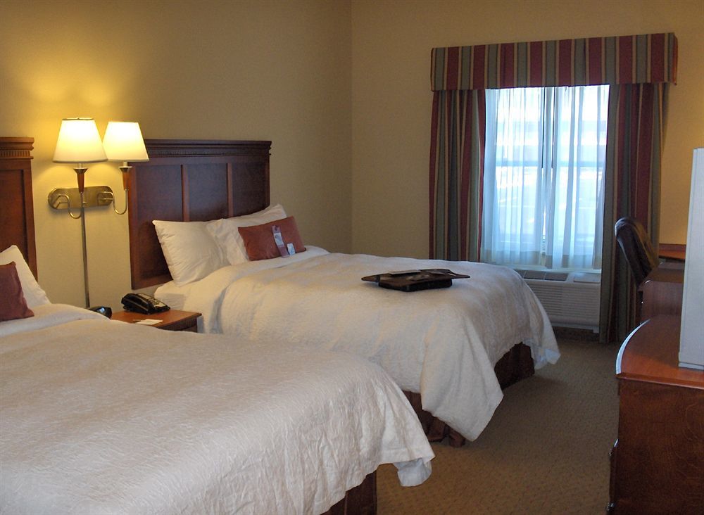 Hampton Inn & Suites Williamsburg Historic District מראה חיצוני תמונה